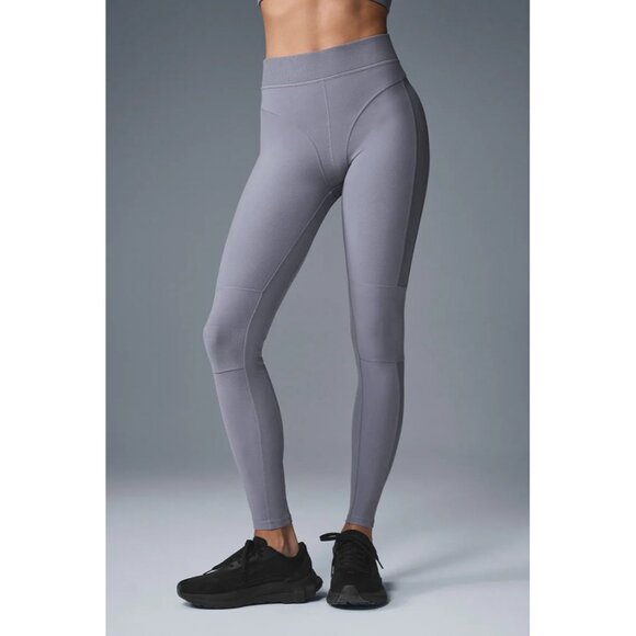 ALO Yoga Alosoft High-Waist Head Start Leggings in Fog Grey - Picture 2 of 5